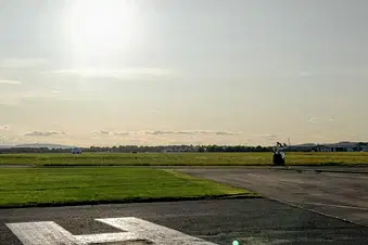 Helicopter Experience - Land at a Cotswolds hotel, 20min
