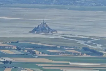 Cap sur Granville avec survol du Mont-Saint-Michel