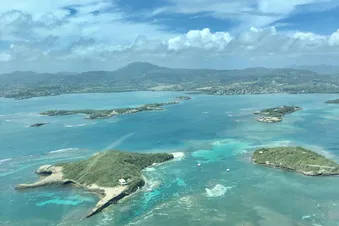 Tour complet de l'île aux fleurs