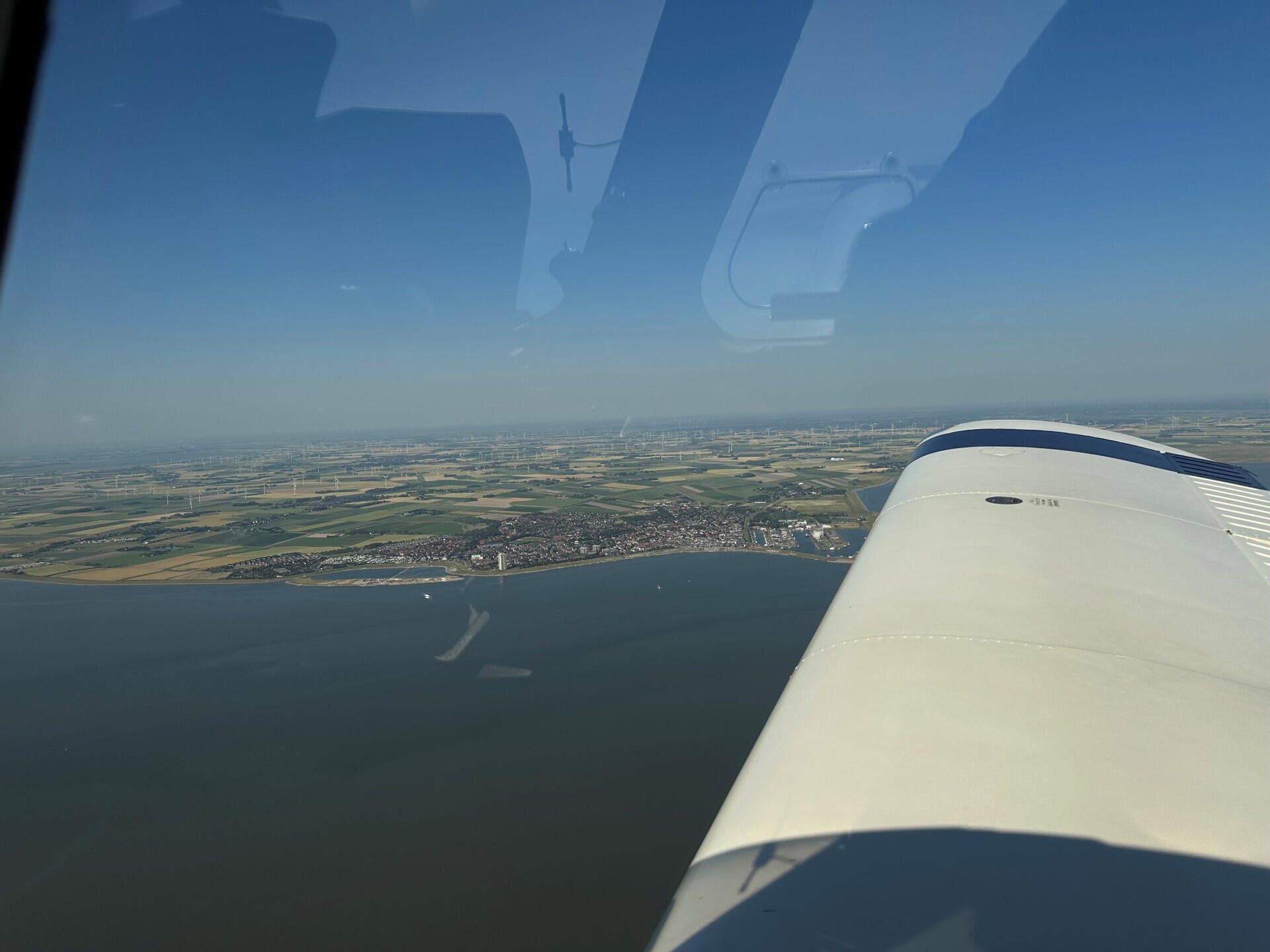 Rundflug / Schnupperflug über der Nordsee (60 min. Flugzeit)