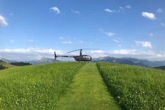Im Heli Richtung Rigi - Grosser Mythen - Titlis - Pilatus