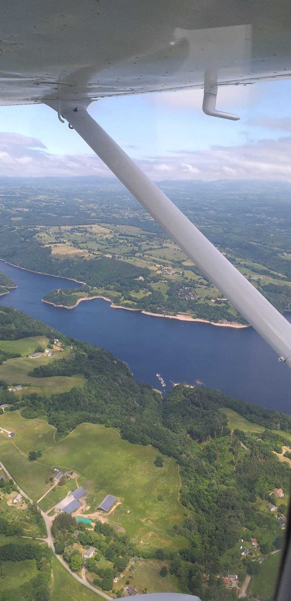 Vol : Chateauneuf sur Cher-Massif du Sancy-Ussel et retour