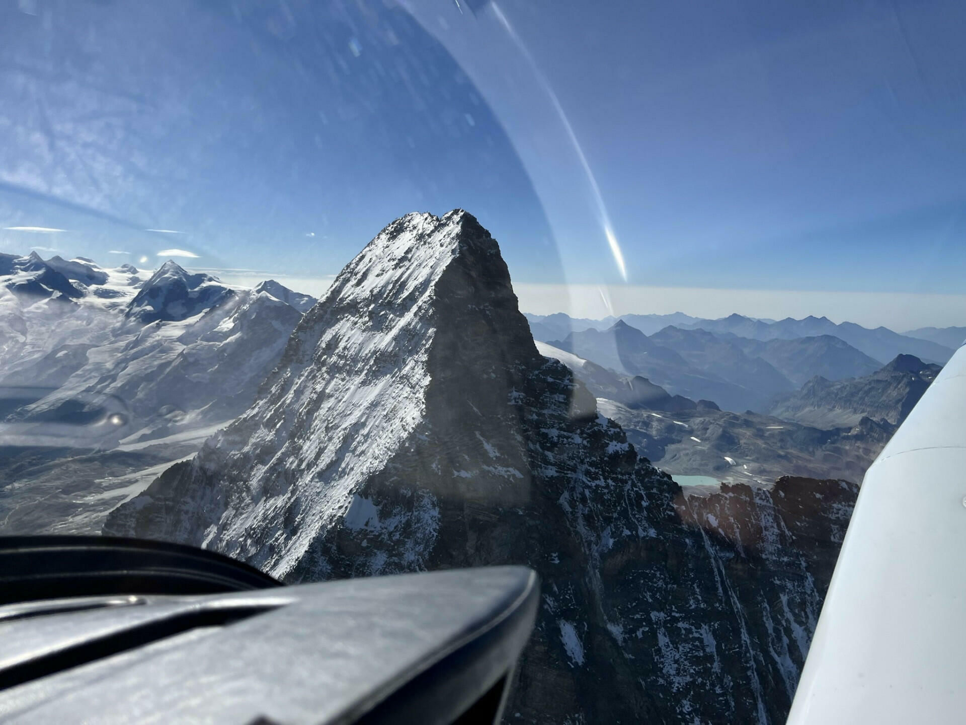 Survol des alpes avec pause midi à Locarno ou Lugano