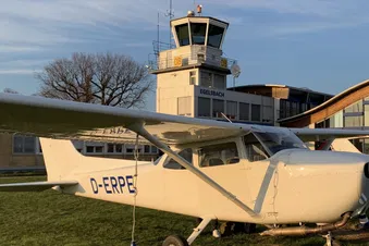 Cessna 172 Abflugbereit am Flugplatz Egelsbach