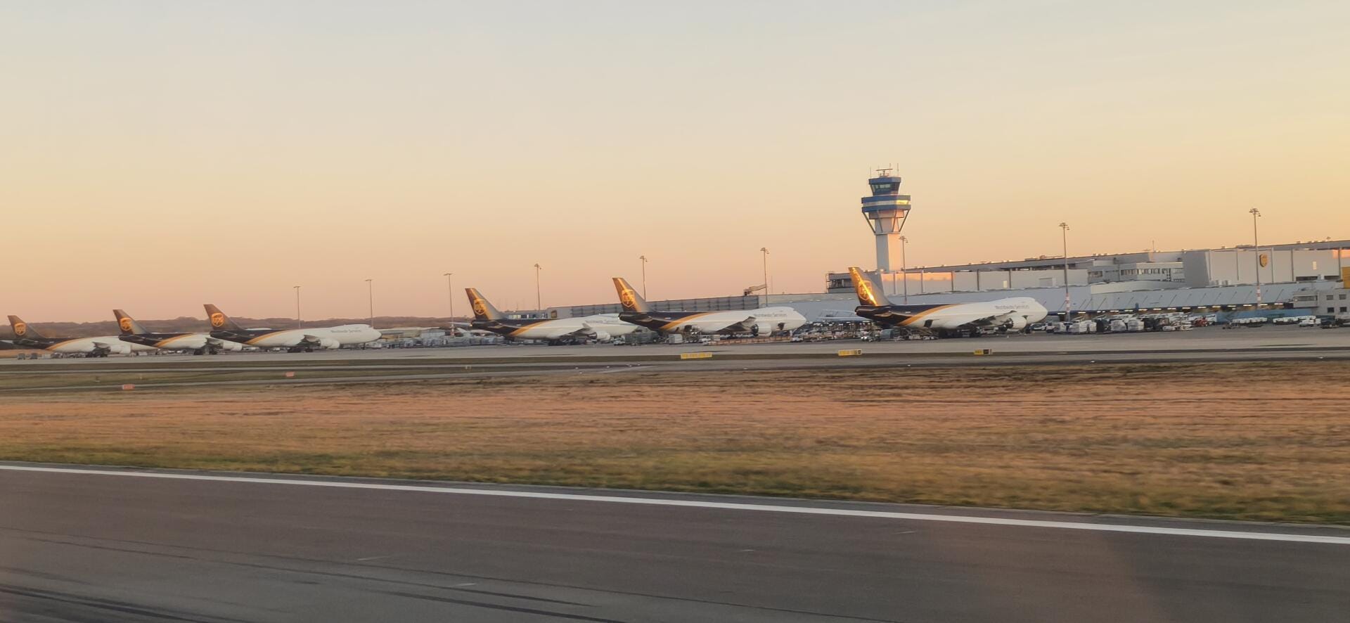 Sonnenuntergangsflug über Köln - 60 Min./1 Person