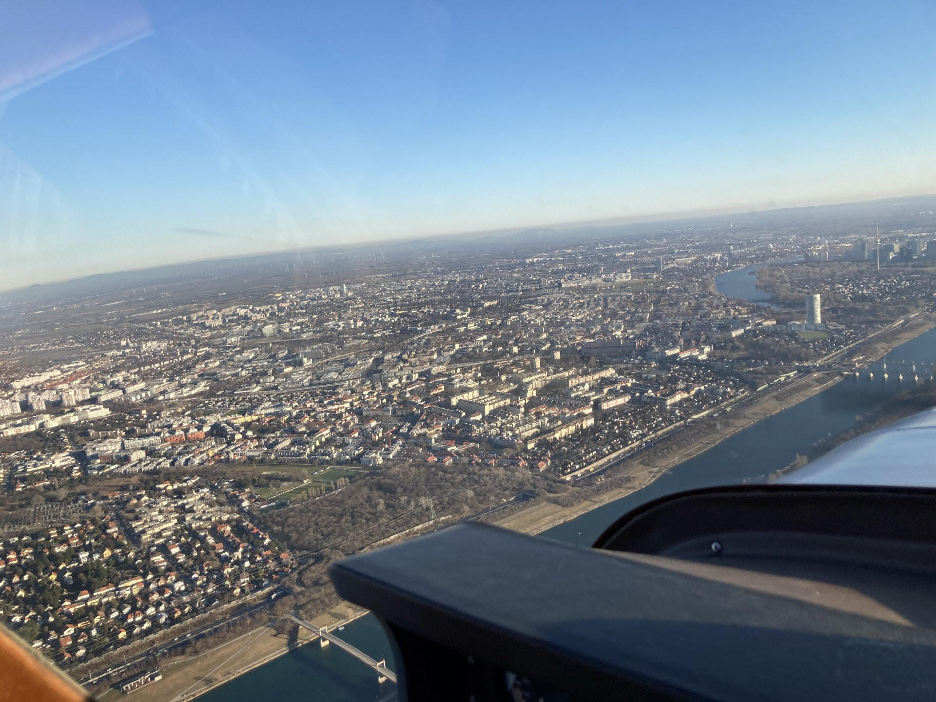 Schneeberg & Wien Rundflug