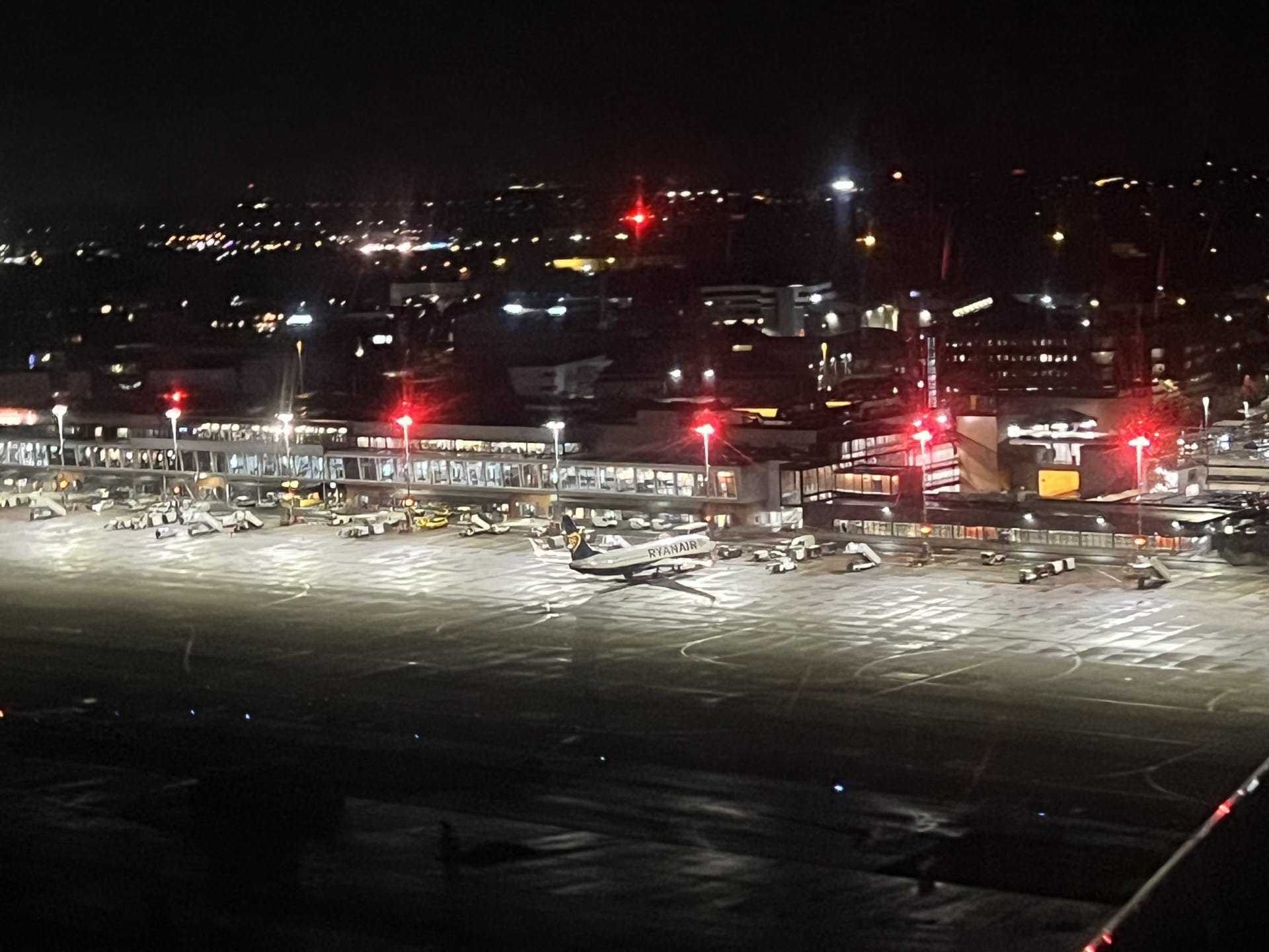 Vol au coucher du soleil ou de nuit / Sunset or night flight