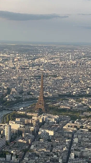 Transit parisien en hélicoptère, retour par Melun