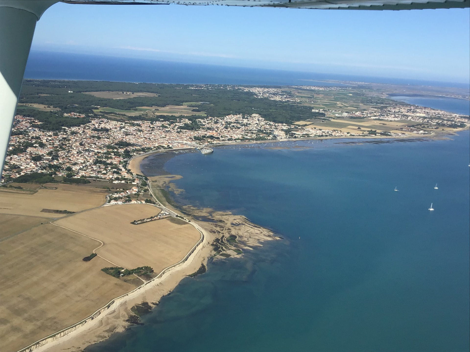 La Rochelle et les îles charentaises vues du ciel