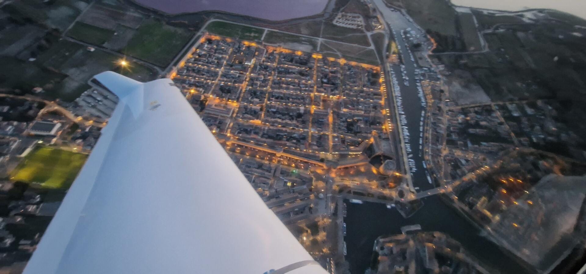 Balade Aérienne en Camargue : Entre Sables et Sels