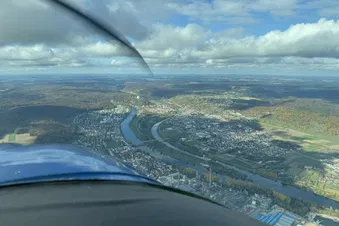 1 Stunde fliegen - freie Wahl - bis 3 Personen bis 300 kg