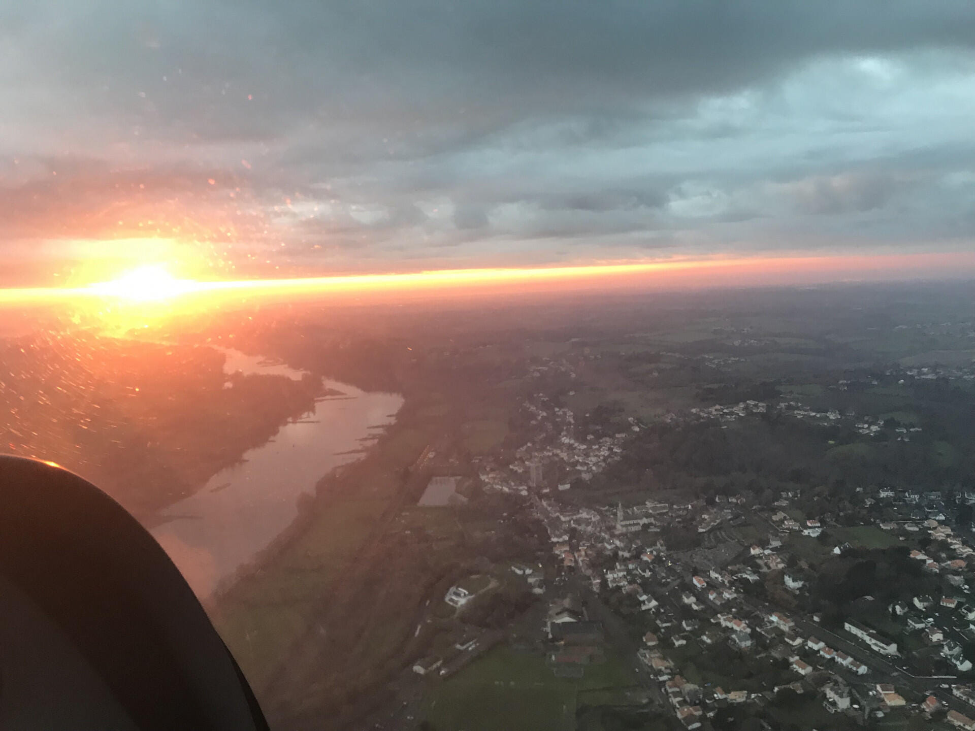 Survol de la Loire de Nantes à Ancenis