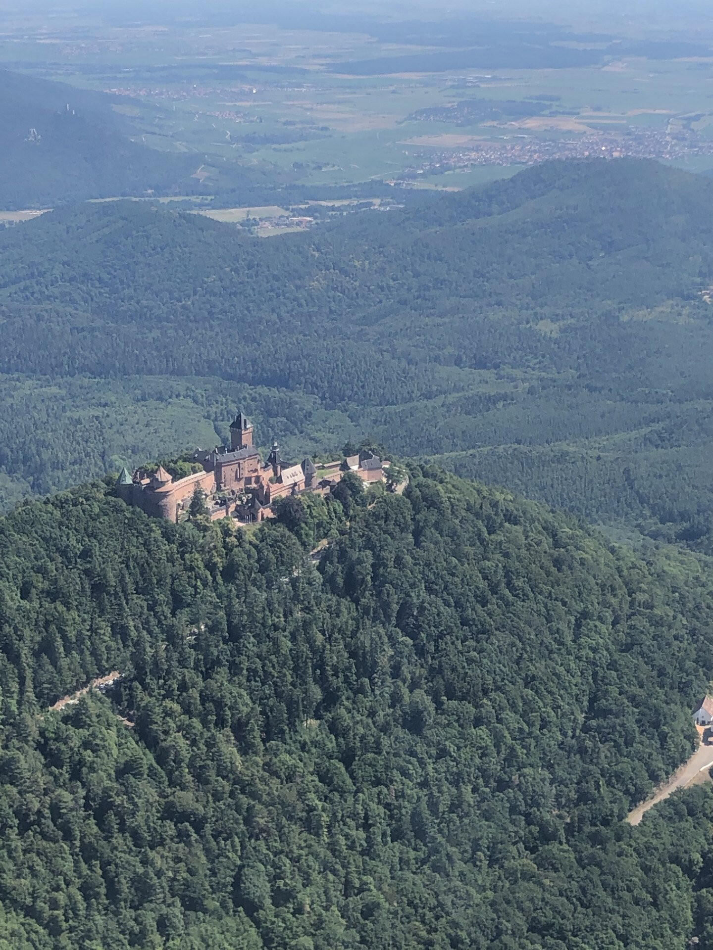 Des Vosges à la Plaine d'Alsace avec survol du Rhin