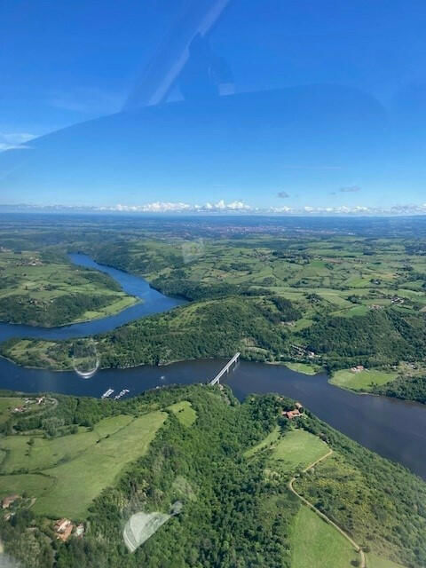 Survol des Gorges Loire jusqu'à Roanne + St Victor sur Loire
