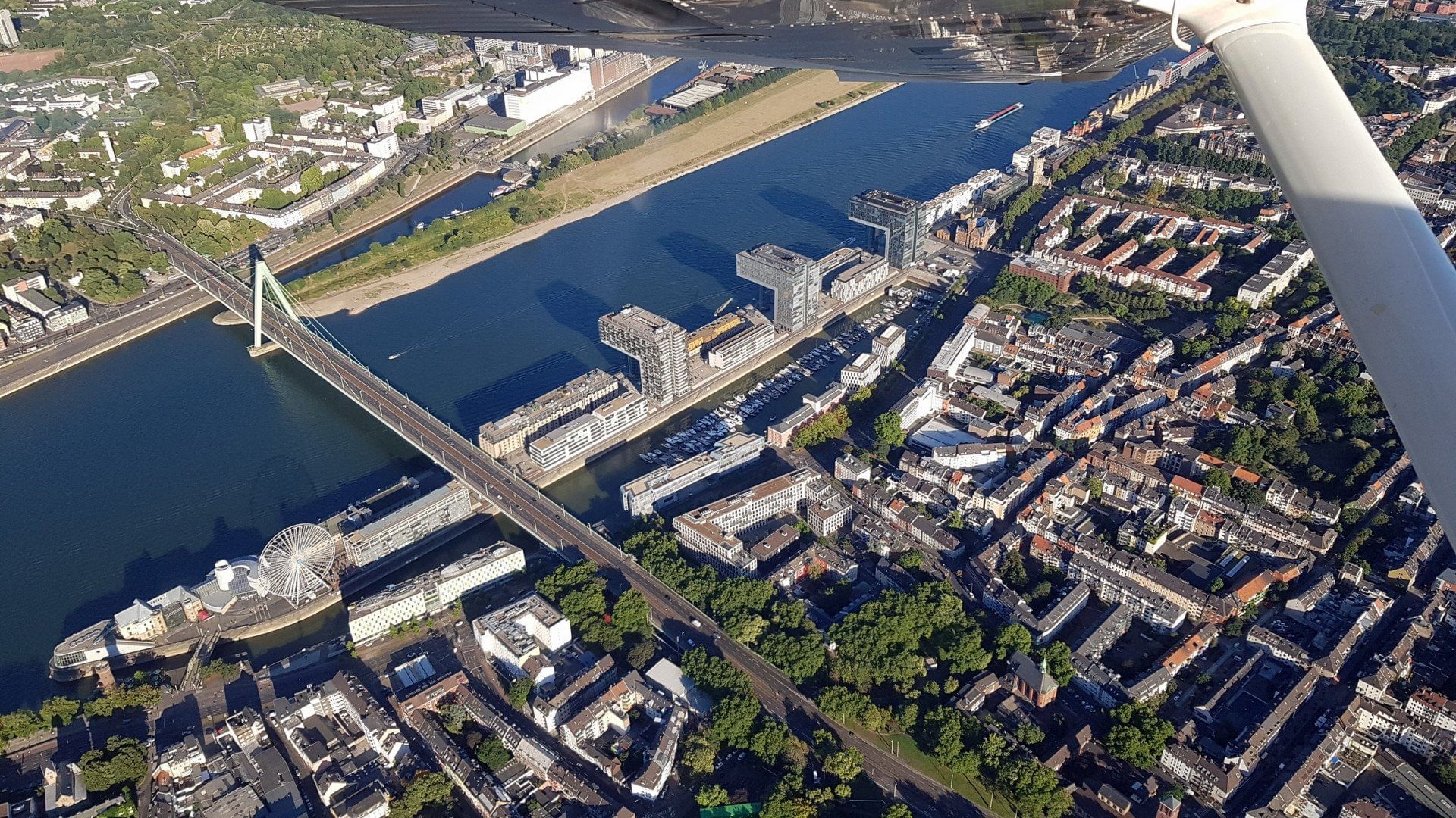 Köln, Bonn & Drachenfels (45 Min./ab 2 P.)