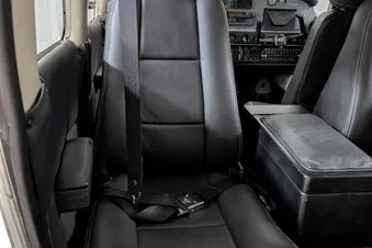 Exklusiver Flug nach Paris-Versailles