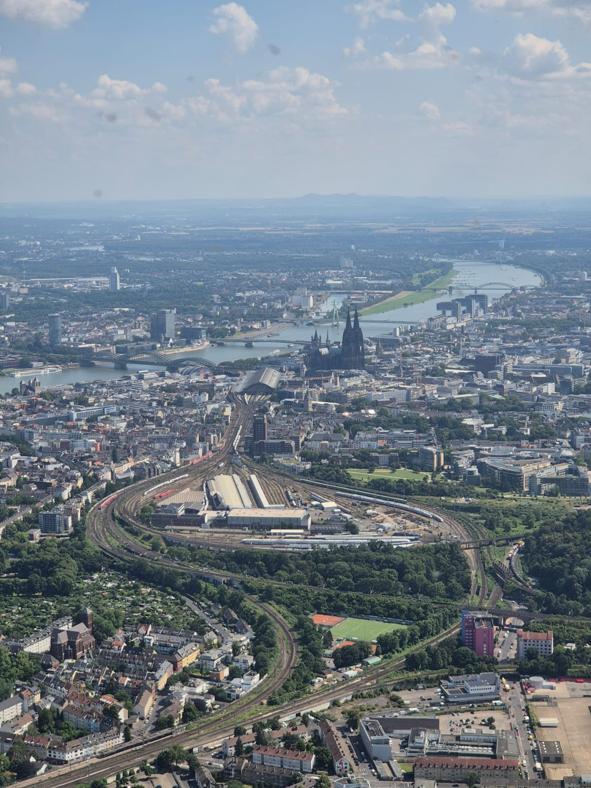 Köln und Düsseldorf aus der Luft