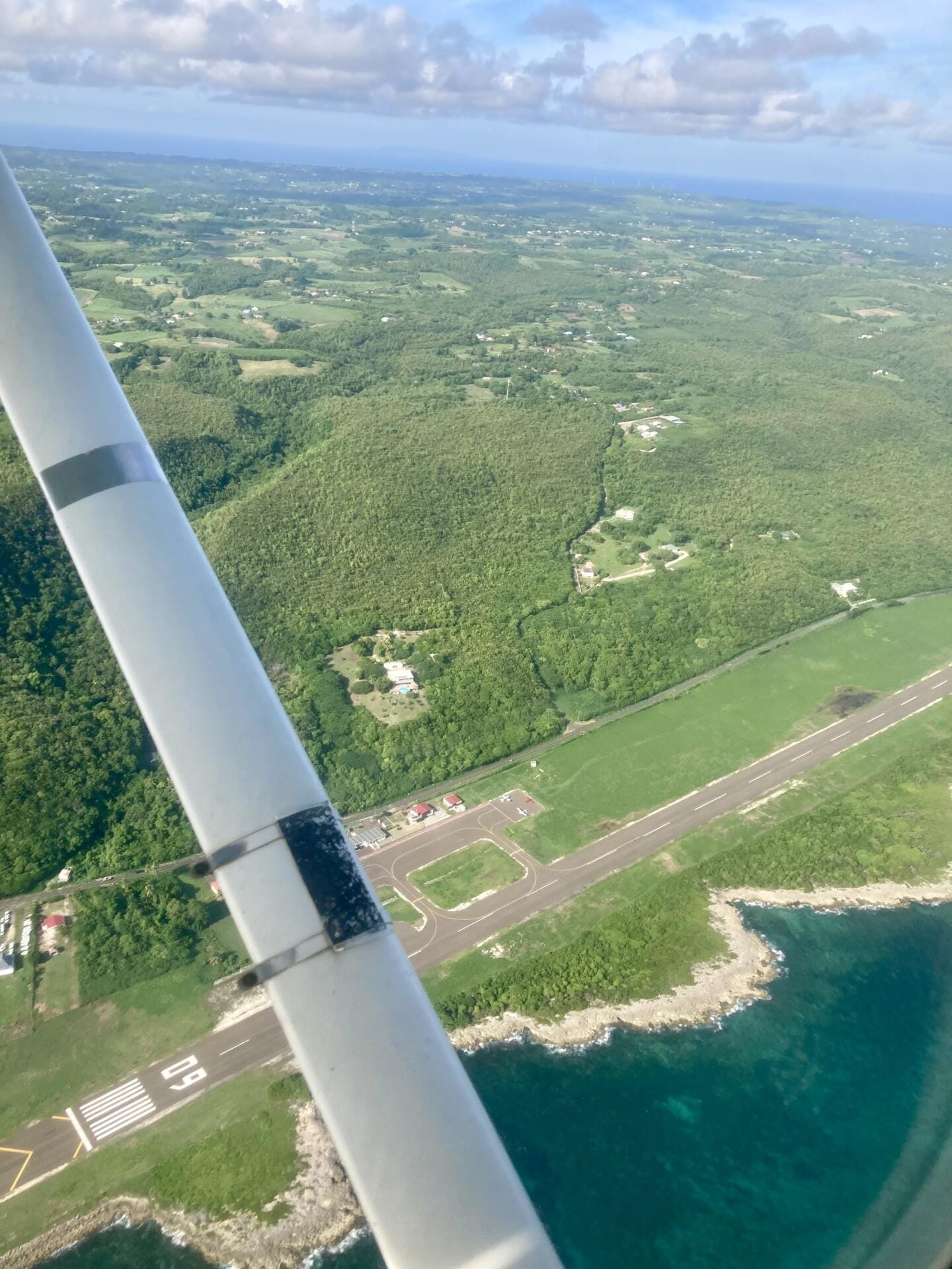 🌴✈️ Vol Aller simple Martinique ➝ Marie-Galante