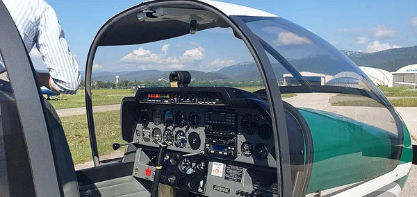 Vue du cockpit du DR 400