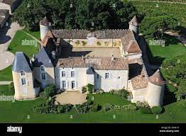 UN CHATEAU TOUTES LES 3 MINUTES DANS L ENTRE DEUX MERS