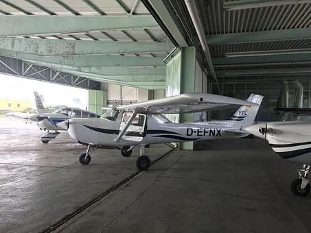 Cessna 152 D-EFNX eingehalt, ready for flight