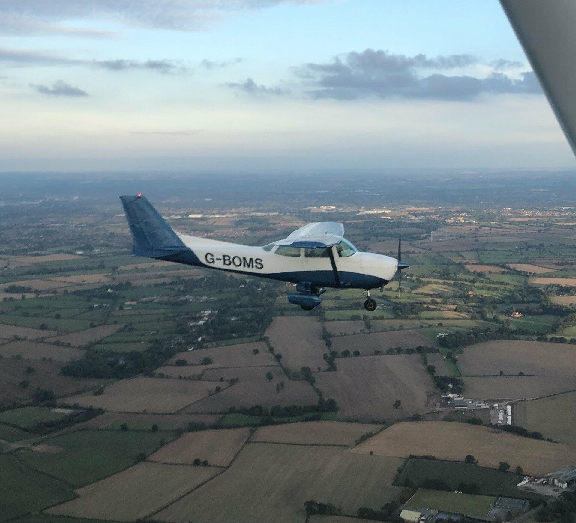 1 Hour Flight Experience over Northamptonshire