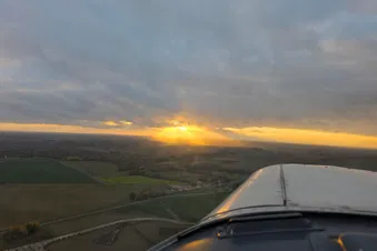 Entre ciel et château, vol de balade féérique