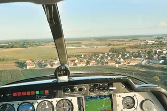 Nuits-Saint-Georges et Beaune vus du ciel