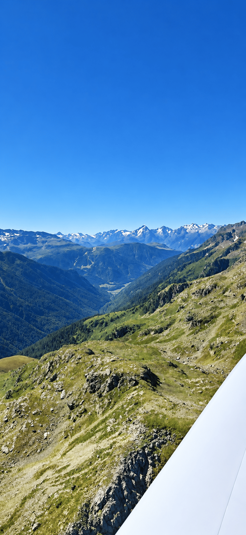PAS DE LA COCHE ET LAC DU VERNEY DANS LA VALÉE
