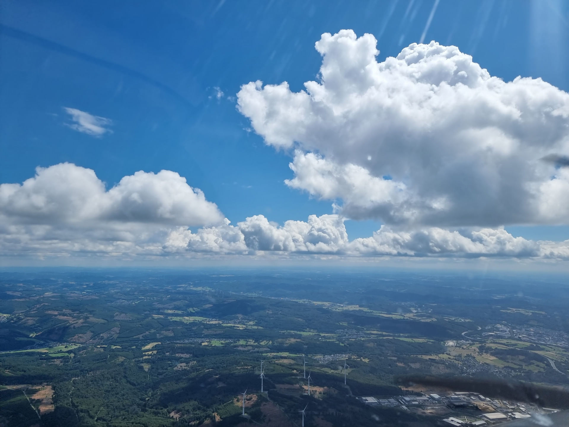 Rundflug über die Universitätsstadt Siegen und Dillenburg