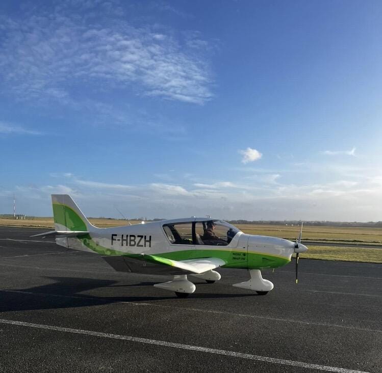 DR400 Rotax, flambant neuf !