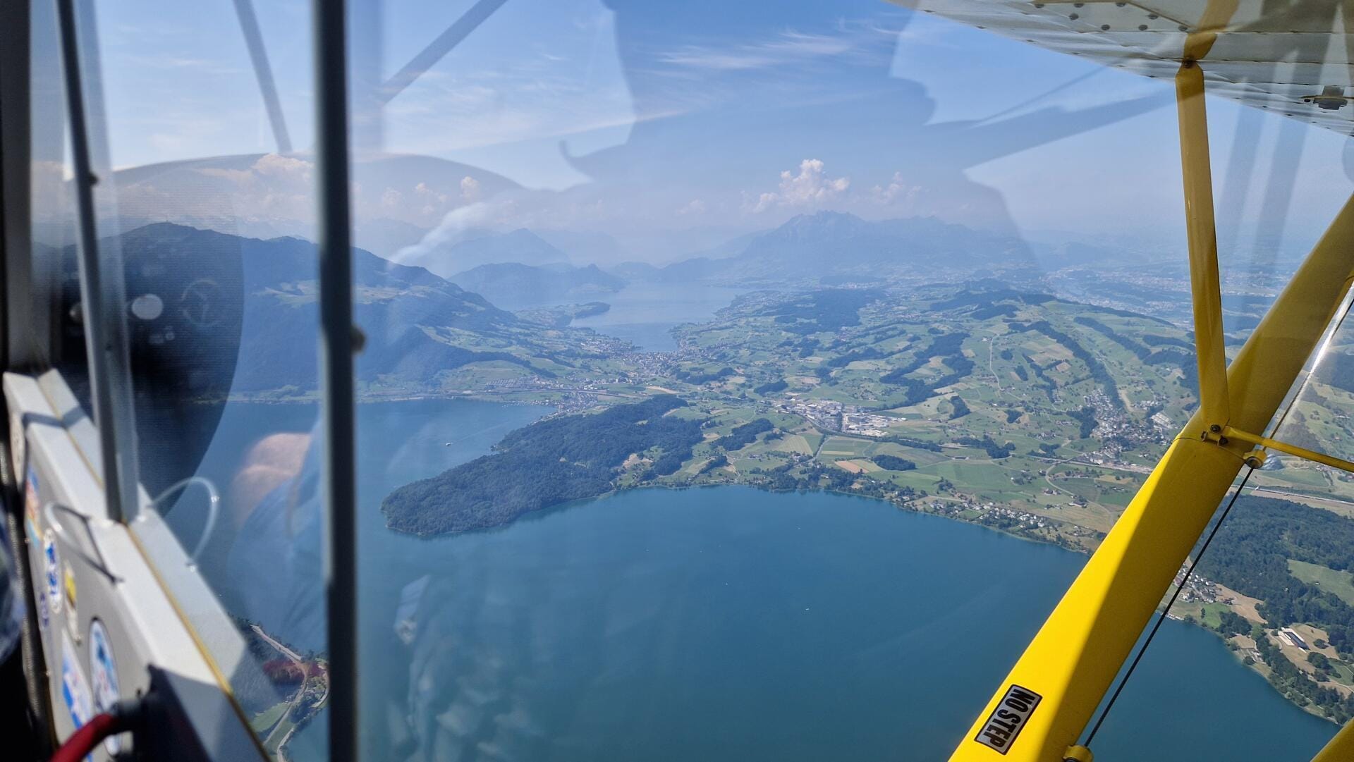 Kurzer Rundflug mit Oldtimer