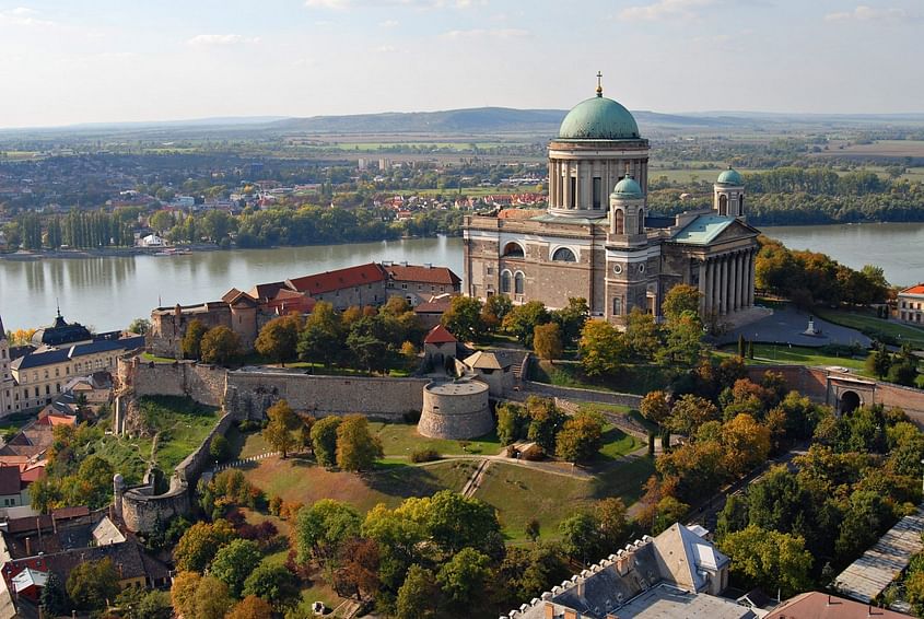 Medieval citadel Visegrad and Basilica of Esztergom 3 Seats