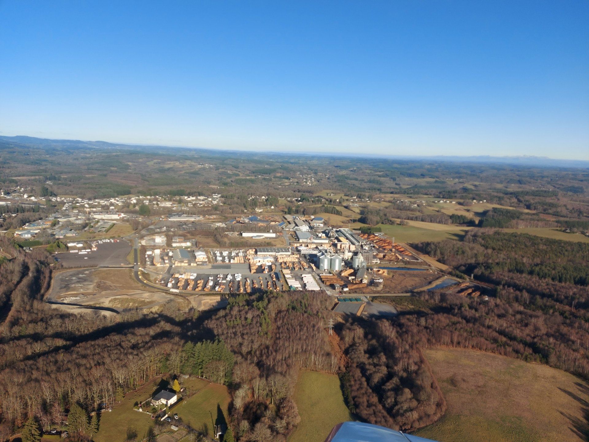 Vol Dordogne plateau du Cantal