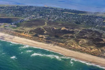 Quelle: Ichwarsnur, CC BY-SA 4.0 <https://creativecommons.org/licenses/by-sa/4.0>, via Wikimedia Commons