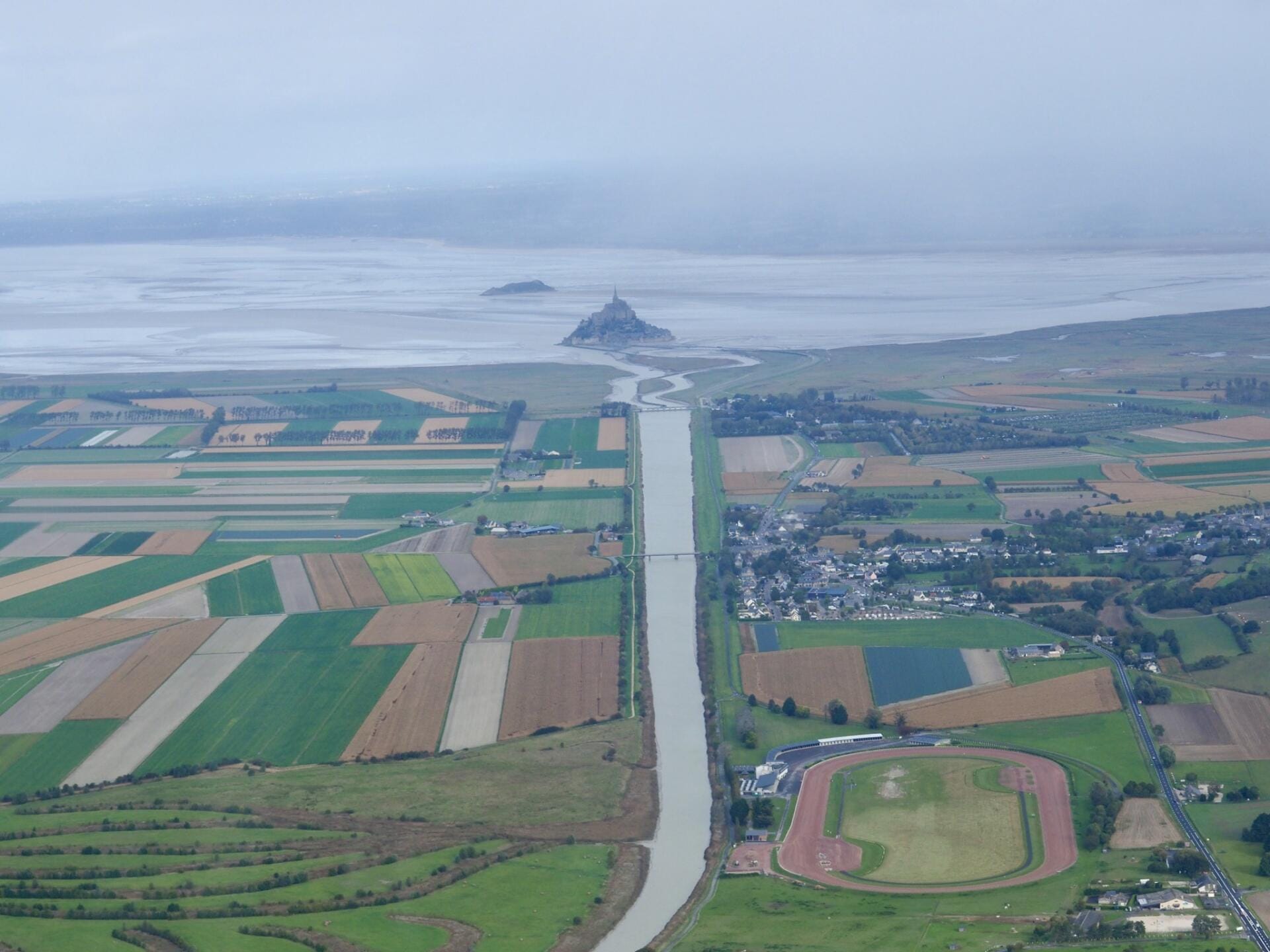 Survol du Mont Saint Michel
