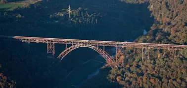 Rundflug: Kölner Dom und Bergisches Land