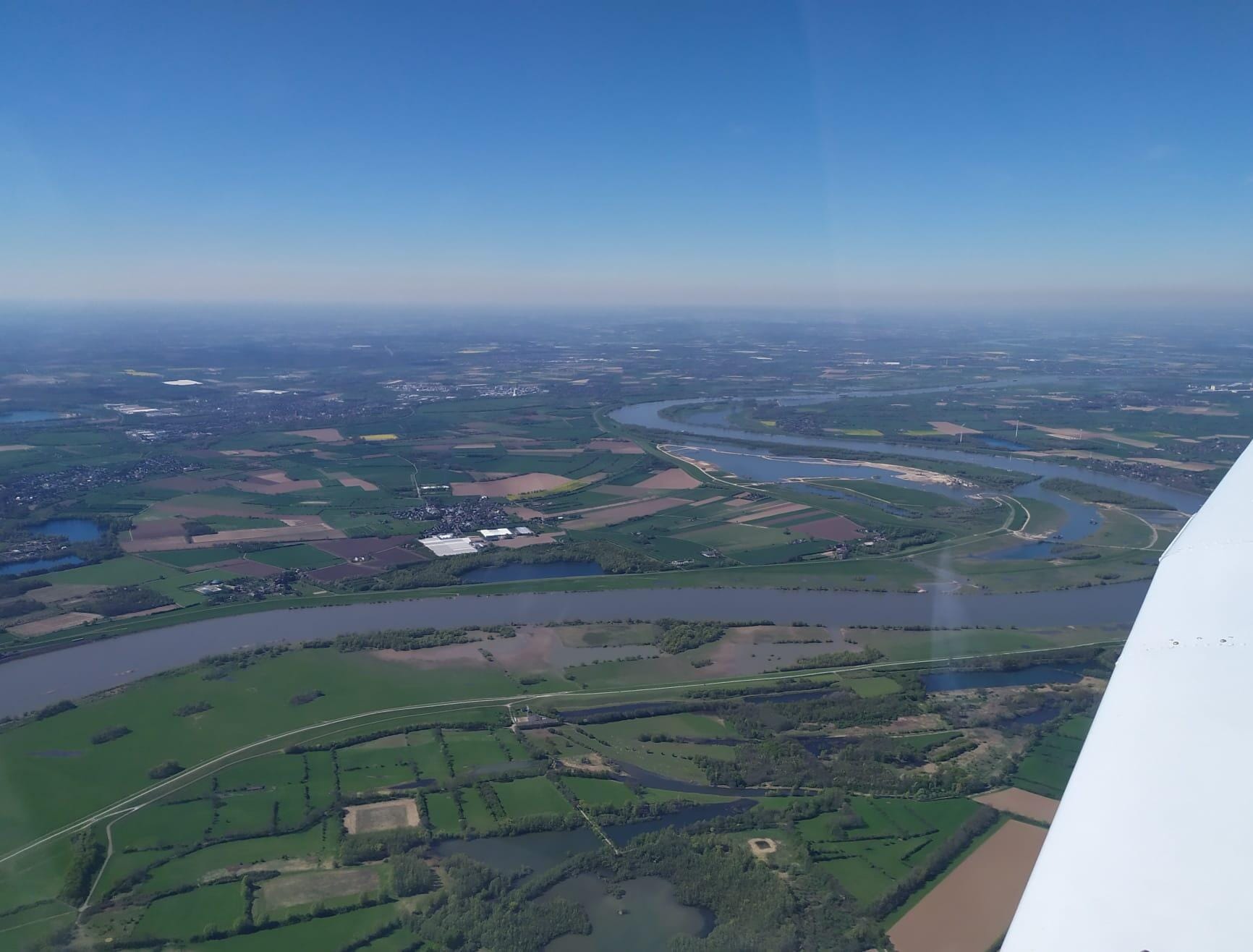 Geburtstagsflug Köln - Köln Dom - entlang des Rheins - Düs.