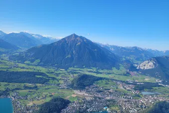 Die Swiss Pyramid - Niesen.
