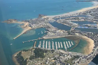 Vol Dinard en Bretagne à Poitiers 11 aout