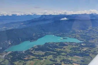 Lac d'Aiguebelette (un jour vert)