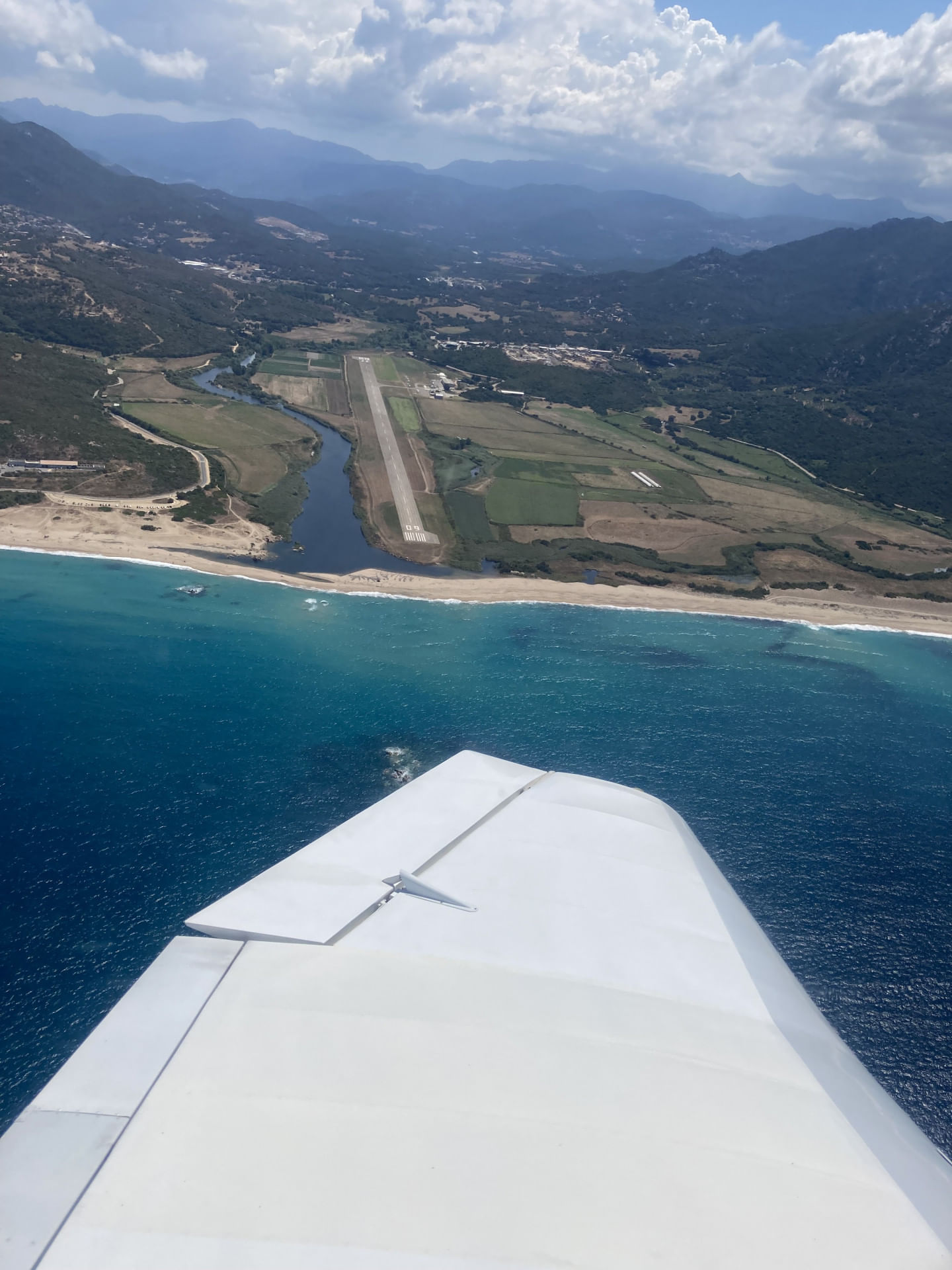 vol LFCC LFKO photo non contractuelle