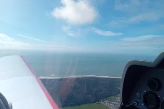 Cap sur Ouessant par la côte de granit rose