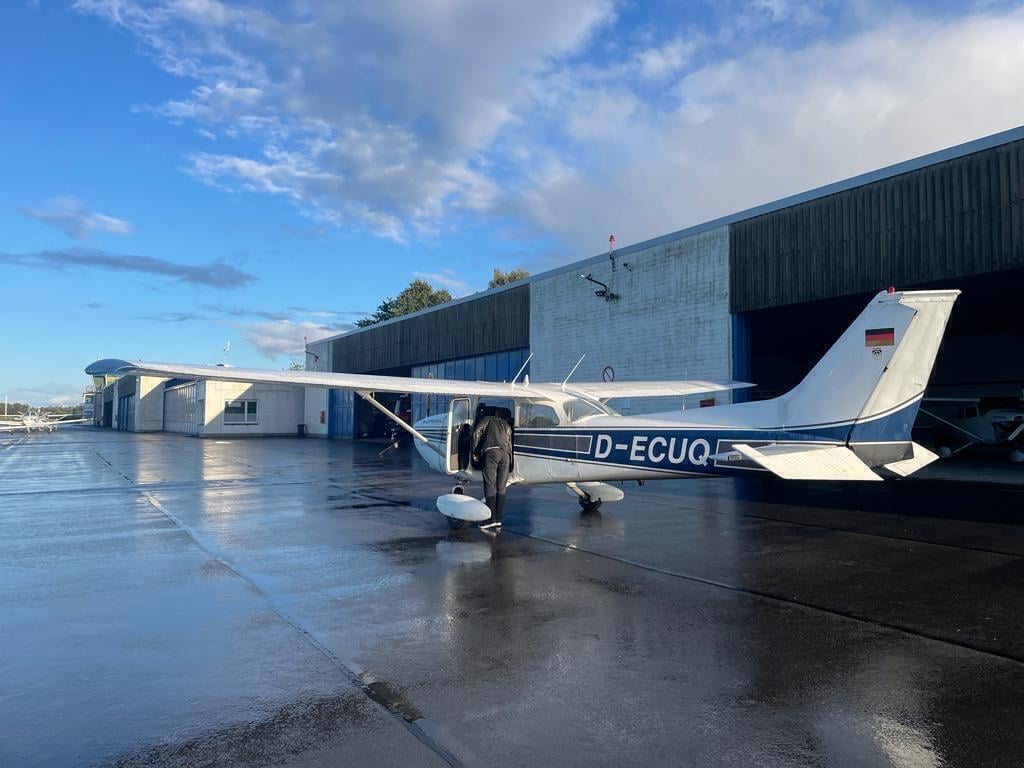 D-ECUQ von hinten. Das Flugzeug ist in Dinslaken hangariert und in einem hervorragenden technischen Zustand.