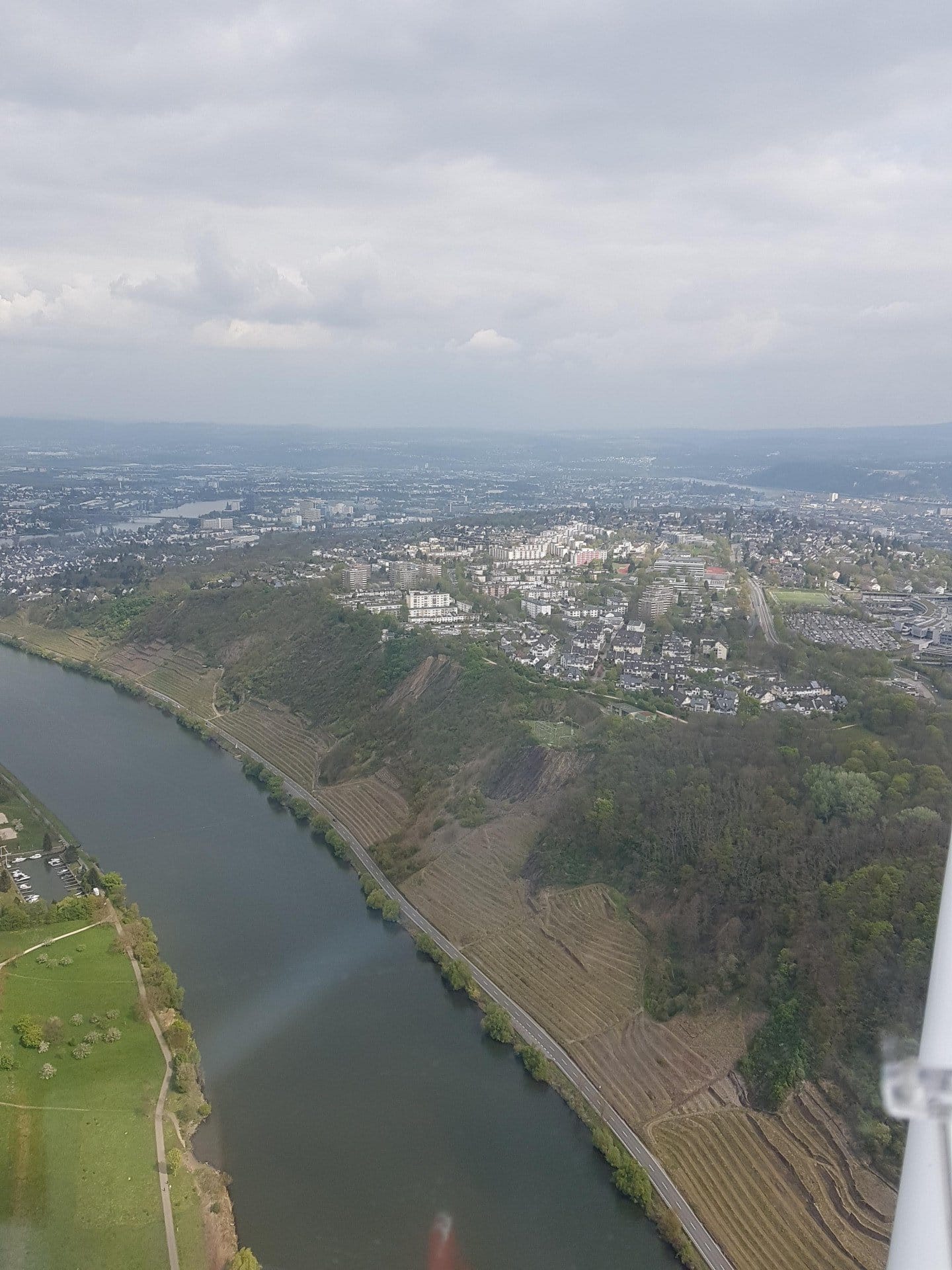 Rundflug über der Eifel ab Koblenz