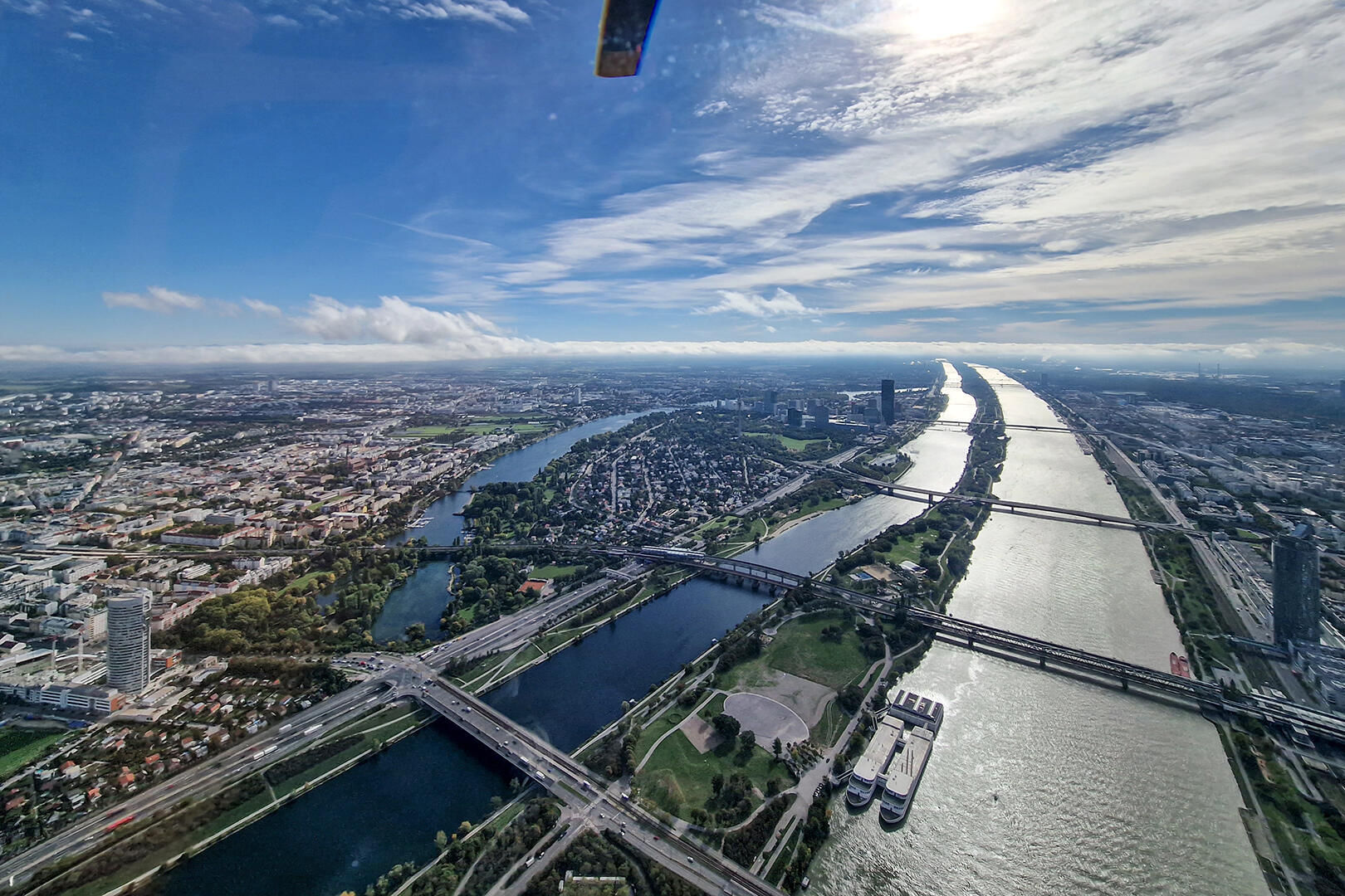 Südliches Wien im Helikopter (2-3 Personen)