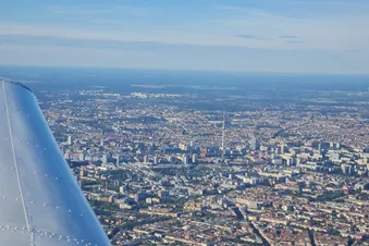 Ausflug mit der PA 28-181 über Berlin & Märkische Schweiz