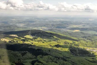 Rundflug über Kassel / Edersee / Hoher Meissner / Hann. Münd