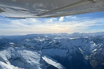 Encore les Pyrénées enneigées