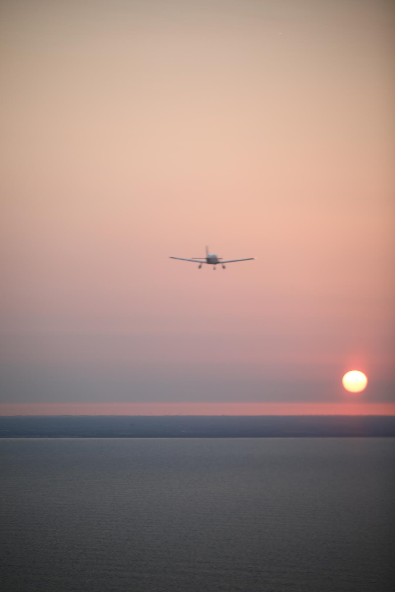 🌅 Survolez l’Île d’Yeu à l’heure dorée